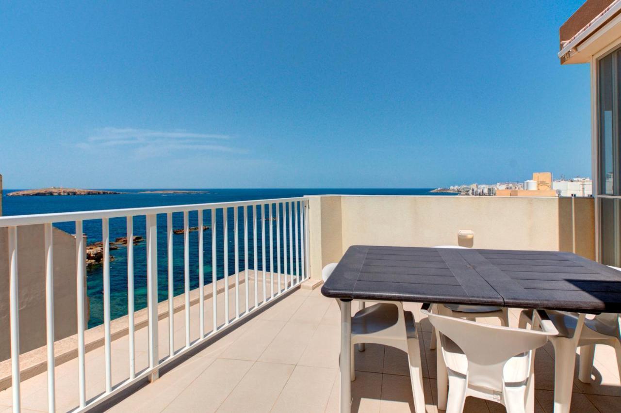 Modern Seaside 2 Bedroom Penthouse With Sea Views خليج سانت بول المظهر الخارجي الصورة