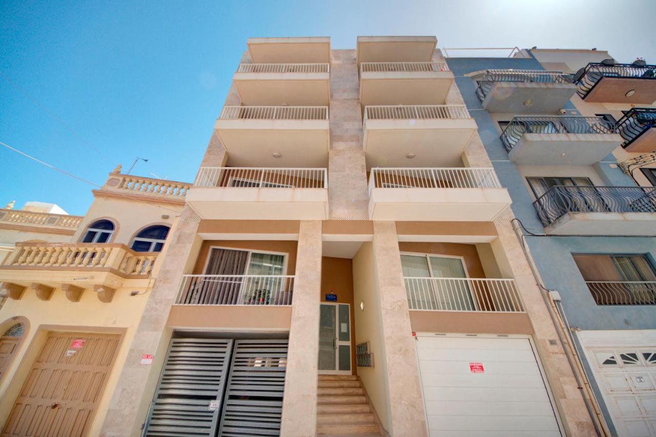 Modern Seaside 2 Bedroom Penthouse With Sea Views خليج سانت بول المظهر الخارجي الصورة